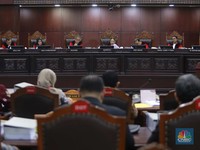 Profesor IPB Sindir Bansos Jokowi Rp496 T Hingga Pork Barrel Politics