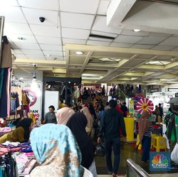 Lebaran Menghitung Hari, Pengunjung Padati Pasar Tanah Abang