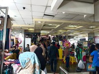 Lebaran Menghitung Hari, Pengunjung Padati Pasar Tanah Abang