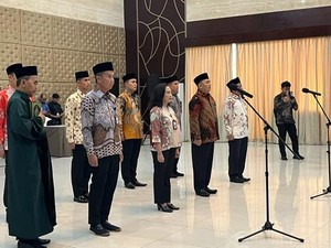 Bey Machmudin Dirotasi dari Deputi Setpres Jadi Staf Ahli Mensesneg