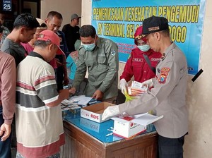 Sopir Bus Terminal Seloaji Ponorogo Dites Kesehatan Demi Mudik Aman