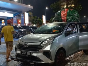 Cara Pemudik Usir Jenuh di Tengah Macet