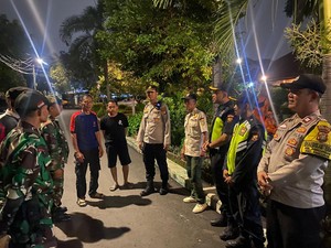 Pastikan Rumah Warga Aman Saat Mudik, Polsek Pancoran Patroli Door to Door