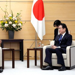 Media Asing Sorot Prabowo '4 Mata' ke PM Jepang Usai Ketemu Xi Jinping