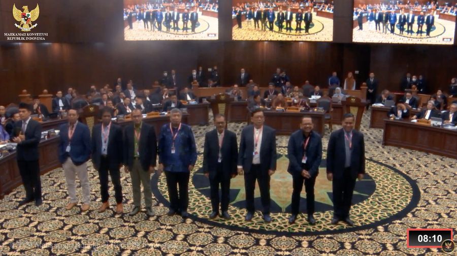 Ahli pihak Prabowo-Gibran dalam sidang lanjutan kasus perselisihan hasil Pemilu Presiden & Wakil Presiden Tahun 2024 di Gedung Mahkamah Konstitusi pada Kamis (4/4/2024). (Tangkapan Layar Youtube Mahkamah Konstitusi RI)
