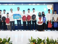 Bank Raya & BRI Group Salurkan Paket Sembako ke 11 kota di Indonesia
