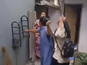 Segini Utang Emak-emak Gresik yang Emosi Lempar Mangkuk Saat Ditagih