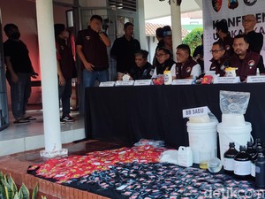 Bareskrim Gerebek Pabrik Sabu dan Happy Water di Srondol Semarang