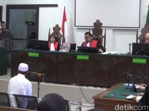 Kubu Yosep Anggap Dakwaan JPU Asal, Minta Dibatalkan!