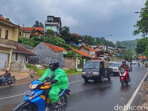 Pemudik Bermotor Mulai Berseliweran di Jalur Nagreg