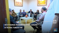 Intip Momen Menteri Kabinet Jokowi di Ruang Tunggu MK