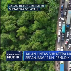 Jalan Lintas Sumatera Macet Parah Sepanjang 12 Km, Pemudik Pasrah