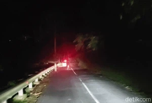 Gelap-gelapan di Cikidang hingga Bertemu Monyet di Cisarakan