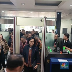 Jadi Saksi Sidang Sengketa Pilpres, Sri Mulyani-Airlangga Datangi MK
