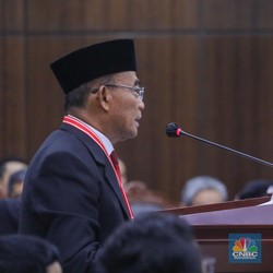 Muhadjir Beberkan Kebiasaan Jokowi Suka Bagi-bagi Bansos di Daerah