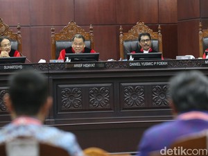 MK Akan Putus 2 Perkara Sengketa Pilpres secara Terpisah pada 22 April