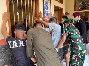 Geledah Kamar Tahanan di Rutan Negara, Petugas Temukan Sajam-Barang Terlarang