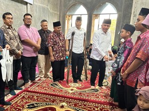 Jelang Lebaran, Pj Gubernur Sumsel Salurkan Santunan ke 1.445 Yatim Piatu