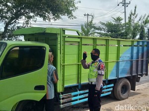 Nekat Melintas di Klaten, Truk Angkut Galian C Dikejar Polisi
