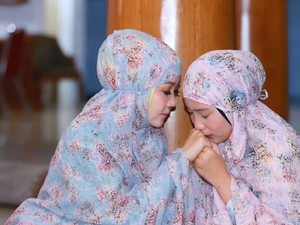 Diskusi Panjang Zara dengan Atalia Praratya Sebelum Putuskan Lepas Hijab