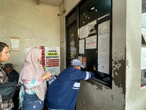 Cerita Mudik Eko Antre dari Jam 2 Dini Hari untuk Tiket Bus ke Wonosobo
