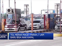 Video: Pemudik ke Sumatera Membludak, Butuh 7 Jam Naik Kapal di Merak