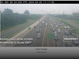 Video: Tol Jakarta-Cikampek Dipadati Pemudik, Contraflow Diberlakukan