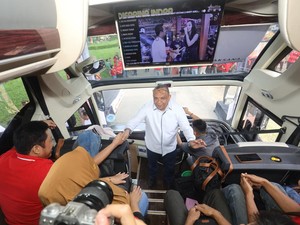 Wamenaker Lepas Mudik Gratis 767 Mitra Warmindo ke Jabar hingga Yogya