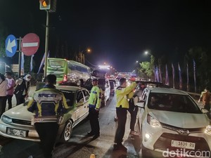 Antrean ke Pelabuhan Merak Padat Merayap, Polisi Skrining Tiket