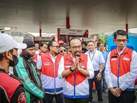 Perang Iran-Israel Bikin Harga Minyak Melejit, Pertamina Buka Suara