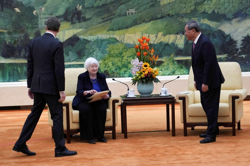 Menteri Keuangan Amerika Serikat, Janet Yellen bertemu dengan Perdana Menteri (PM) China Li Qiang di Beijing, China, Minggu (7/4/2024). (Tatan Syuflana/Pool via REUTERS) Menteri Keuangan Amerika Serikat, Janet Yellen bertemu dengan Perdana Menteri (PM) China Li Qiang di Beijing, China, Minggu (7/4/2024). (Tatan Syuflana/Pool via REUTERS)
