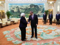 Detik-Detik Menteri Keuangan AS Temui PM China, Bahas Apa?