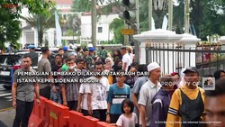 Video: Presiden Jokowi Bagi-Bagi Sembako di Bogor