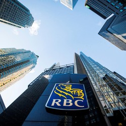 Geger Bos Bank Dipecat, Punya Hubungan Rahasia dengan Karyawan