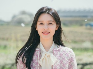 Kim Ji Won Bersinar di Drakor Ini Selain Queen of Tears