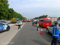 Ada Kecelakaan, Contrafllow KM 48-KM 70 Cikampek Tutup Sementara