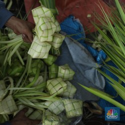 4 Teknik Mudah Memasak Ketupat Biar Sempurna, Simak!