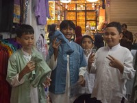 Kebaikan Ramadan, PIS Beri Bantuan Quran Isyarat Hingga Donasi ke Gaza