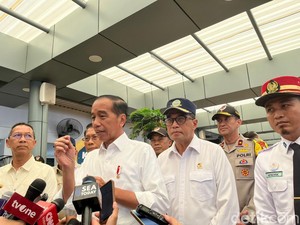 Jokowi Cek Arus Mudik: Nggak Ada Antrean Terlalu Panjang di Bandara-Stasiun