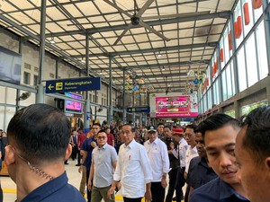 Jokowi Soroti Arus Mudik di Merak: Perlu Penanganan Lebih Fokus