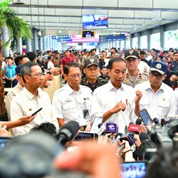 Tahun Terakhir, Jokowi Lebaran di Jakarta & Salat Ied di Istiqlal