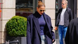 Gaya Lusuh Jennifer Lopez Setelah Gugat Cerai Ben Affleck