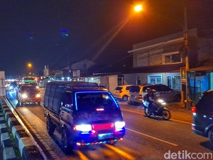 H-1 Lebaran, Jalur Nagreg Dipadati Pemudik Dini Hari