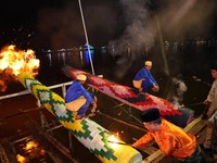 5 Tradisi Unik Lebaran di RI, dari Perang Ketupat hingga Meriam Karbit