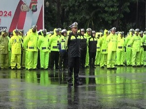 Polda Metro Kerahkan 1.500 Personel Amankan Lalin Malam Takbiran