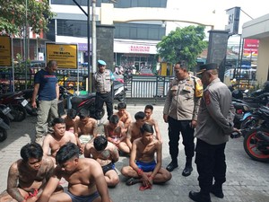 Aksi Gagah-gagahannya Viral, 11 Preman Cikutra Lesu Diciduk Polisi