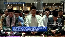 Video: Jokowi Salat Id di Istiqlal Bareng Para Menteri