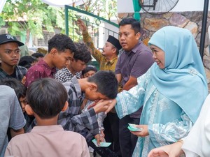 Khofifah Persilakan Masyarakat Silaturahmi ke Grahadi-Kediaman Pribadi