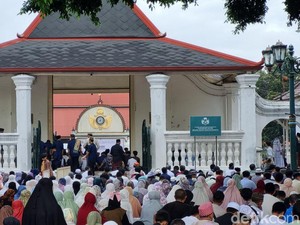 Din Syamsuddin Jadi Imam-Khatib di Masjid Gede Kauman, Singgung Demoralisasi