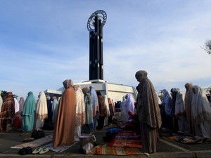 Perkiraan Tanggal Idul Fitri 2026 Versi Muhammadiyah dan Pemerintah